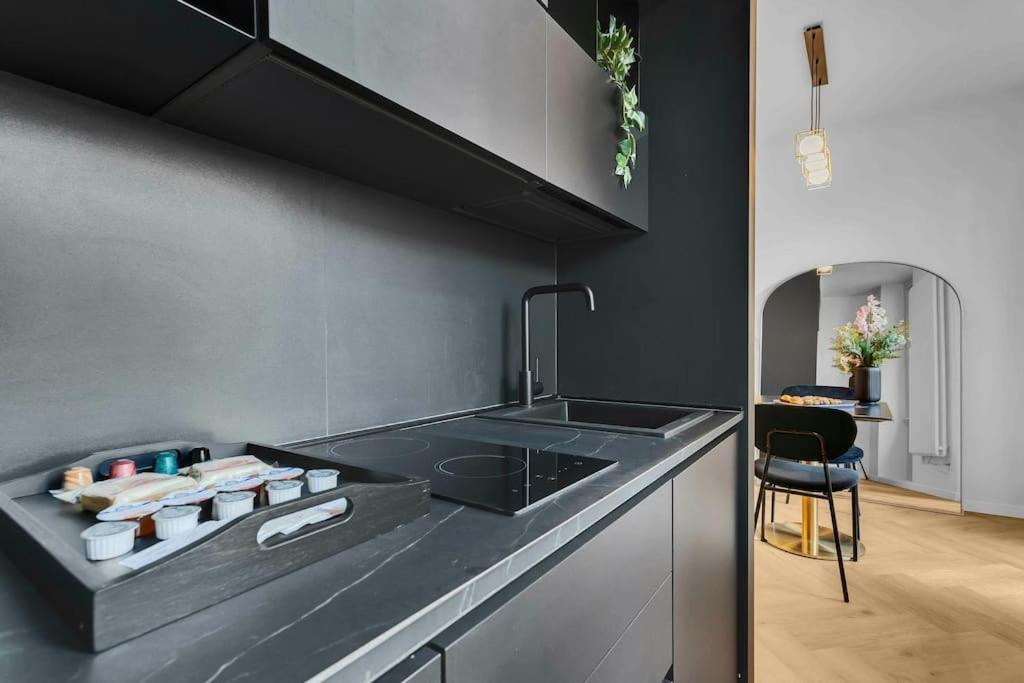 Casa Nanda - Flat Near Navigli And Tortona Area Appartement