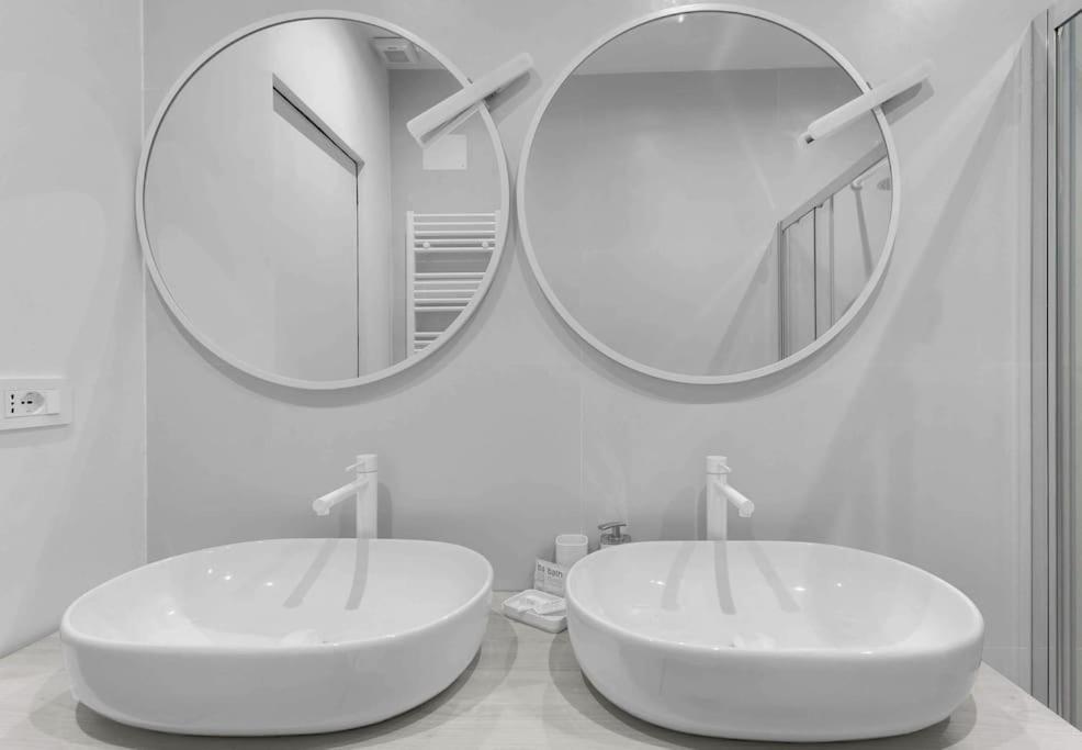 Casa Nanda - Flat Near Navigli And Tortona Area Appartement