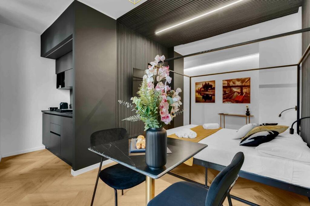 Casa Nanda - Flat Near Navigli And Tortona Area
